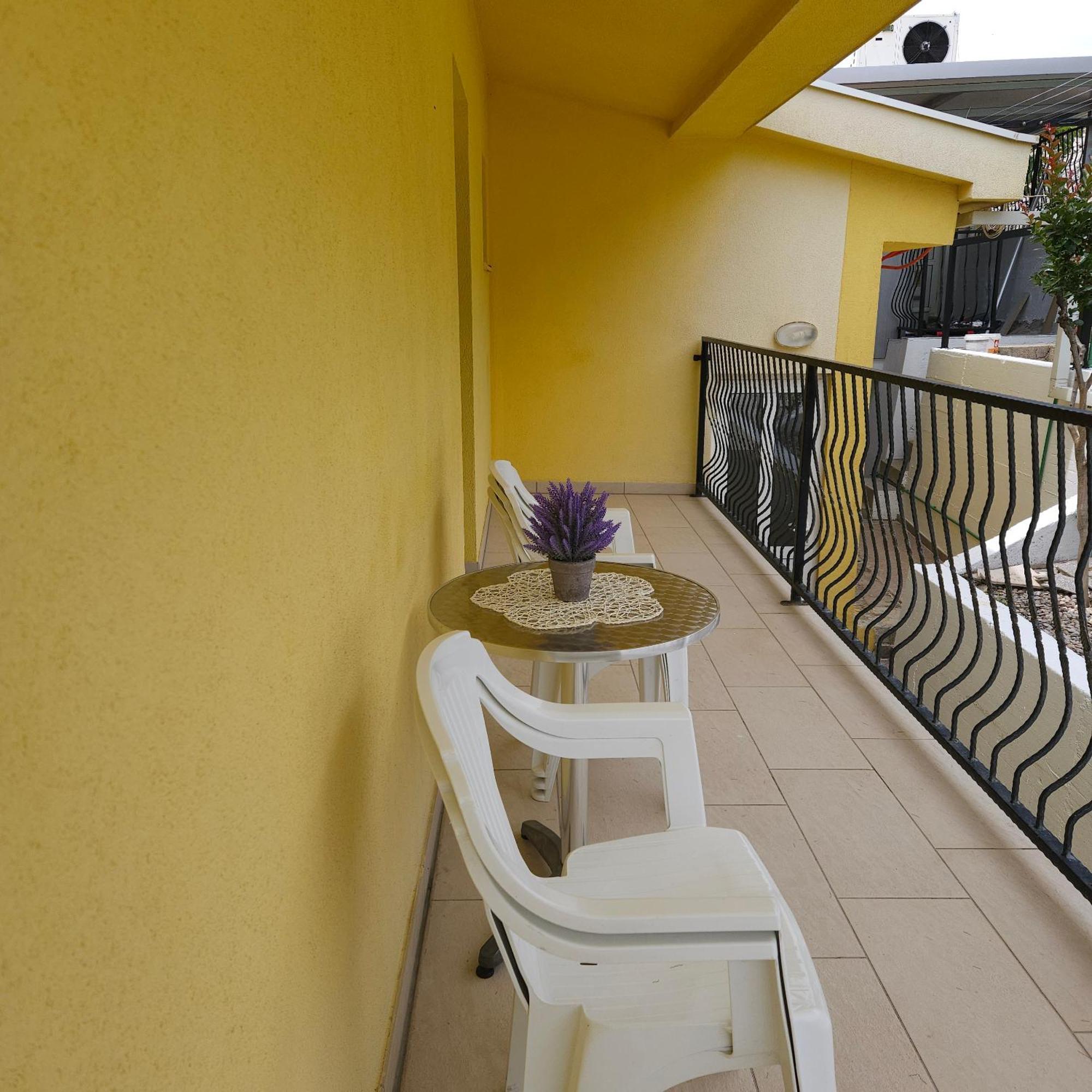 Apartments Cytrus Неум Екстериор снимка