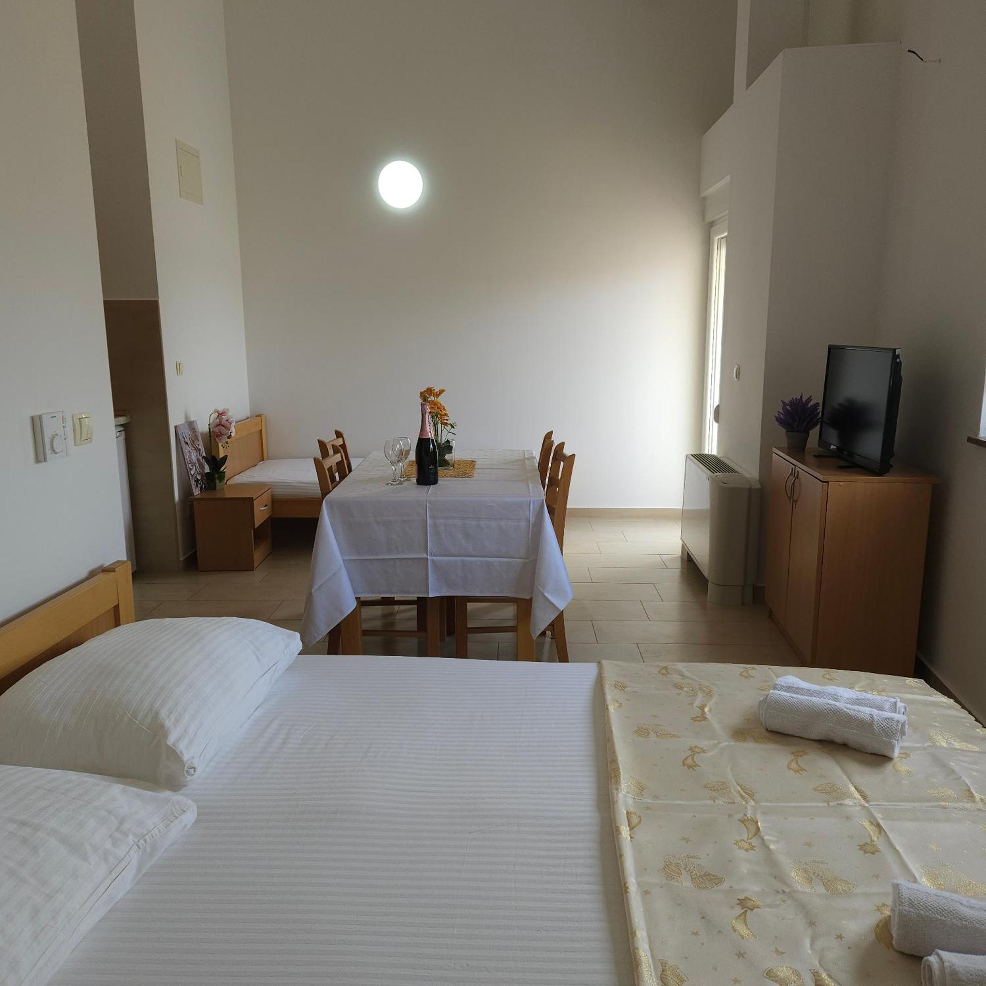 Apartments Cytrus Неум Екстериор снимка